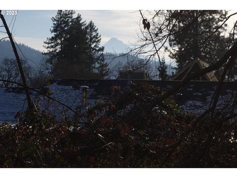 681 E Jewett Blvd, White Salmon, WA 98672