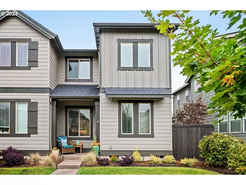 5255 SE Stargrass St, Hillsboro, OR 97123