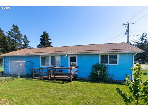 1030 N 8th St, Lakeside, OR 97449