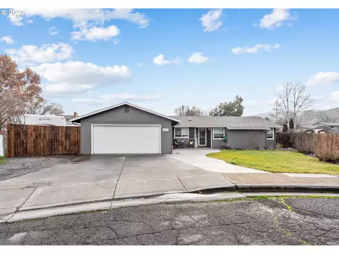 1429 SW 45th Dr, Pendleton, OR 97801