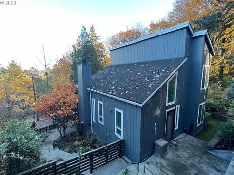 7640 S Hood Ave, Portland, OR 97219