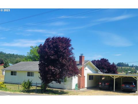 28104 Crow Rd, Eugene, OR 97402