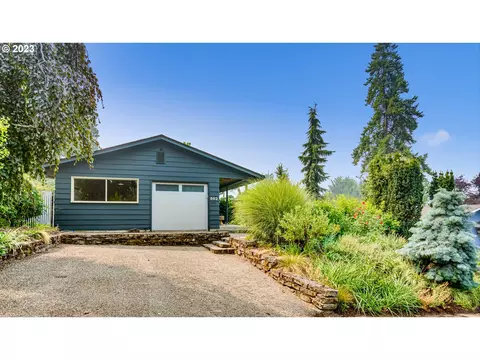662 W 25th Pl, Eugene, OR 97405