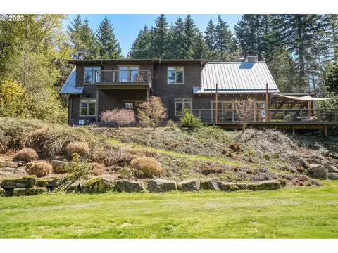 42 E Viewpoint Rd, Stevenson, WA 98648