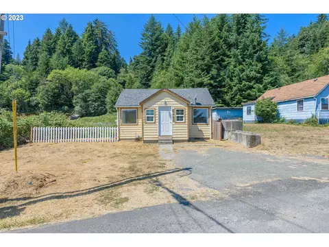 63754 Ross Inlet Rd, Coos Bay, OR 97420