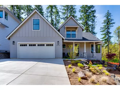 2048 Majestic Pl, Eugene, OR 97403