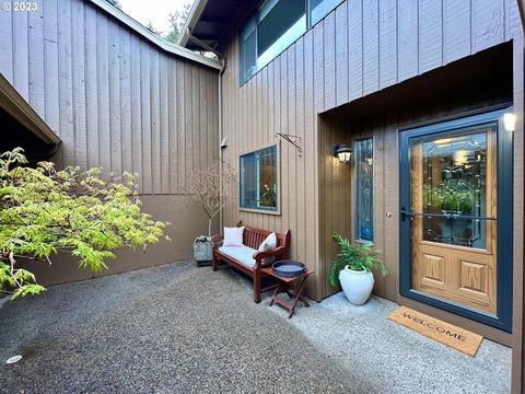 2279 Ridgeway Dr, Eugene, OR 97401 photo 1