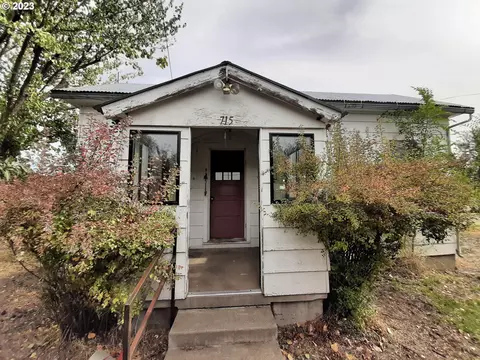 715 S 4th St, Union, OR 97883