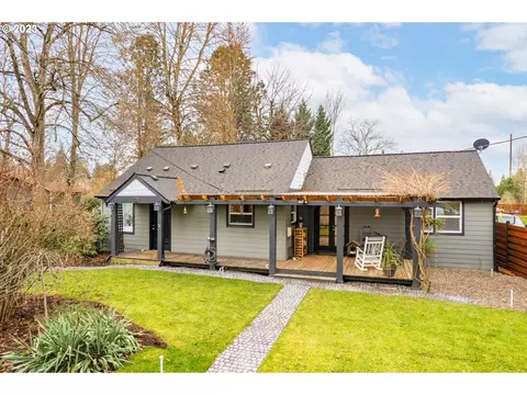 1208 NW Jackson St, Hillsboro, OR 97124