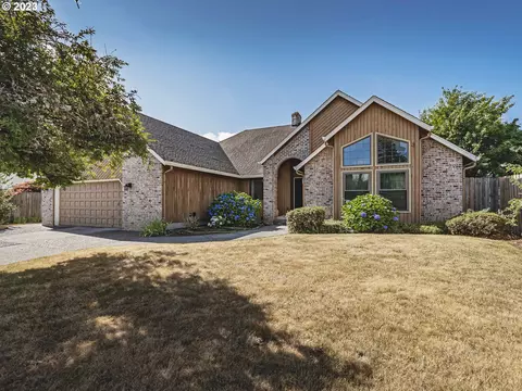 2007 NW 111th St, Vancouver, WA 98685