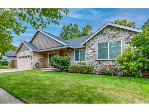 2439 Borders Dr, Eugene, OR 97404