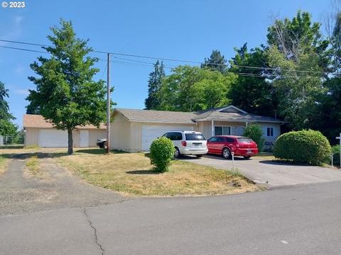 2250 SE Laura Ln, Dallas, OR 97338