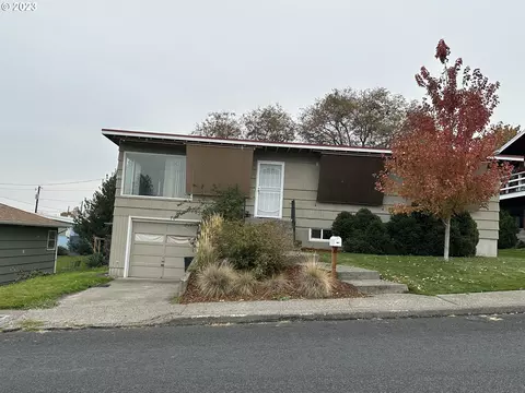 1106 Oregon St, The Dalles, OR 97058