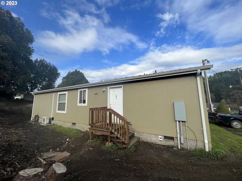 113 E Date St, Powers, OR 97466 photo 1