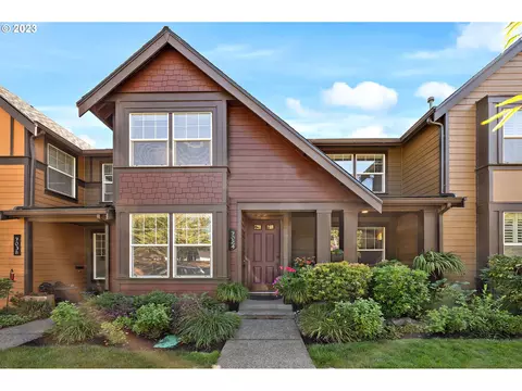 7024 NE Cherry Dr, Hillsboro, OR 97124