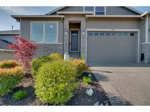 715 W X St, Washougal, WA 98671
