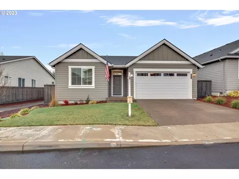 1763 N Broadway St, Estacada, OR 97023