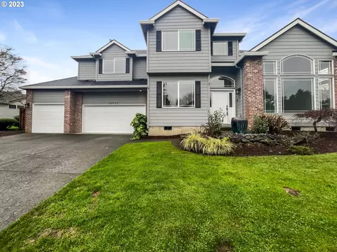 30597 SW Orchard Dr, Wilsonville, OR 97070