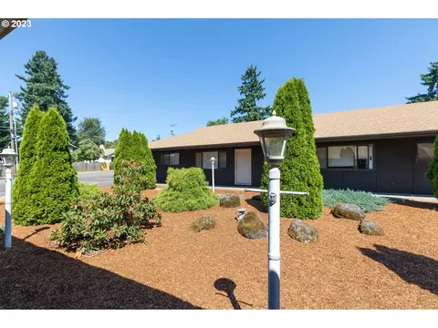14832 SE Lee Ave, Milwaukie, OR 97267