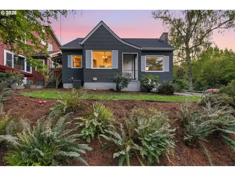 6303 SE 15th Ave, Portland, OR 97202