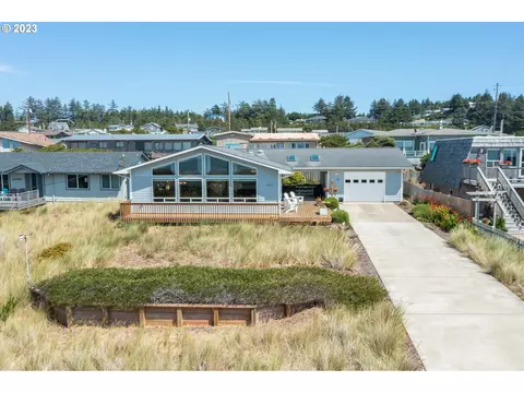 2605 NW Oceania Dr, Waldport, OR 97394