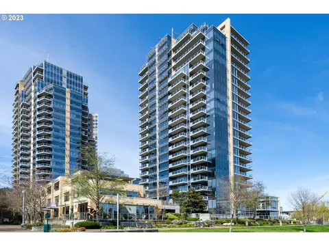 836 S Curry St #1706, Portland, OR 97239
