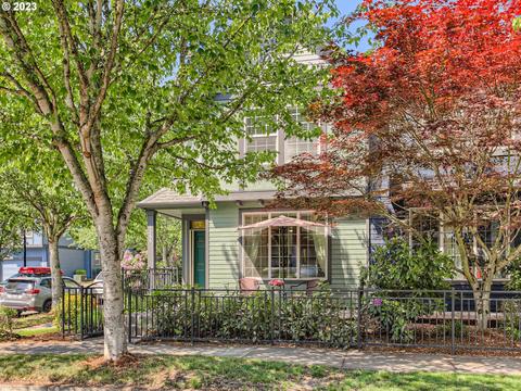 1265 SE Roundelay St, Hillsboro, OR 97123