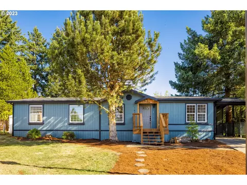 8300 NE Quatama St #162, Hillsboro, OR 97124