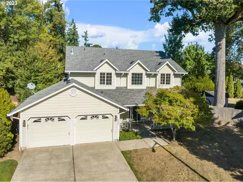 708 NE 141st St, Vancouver, WA 98685