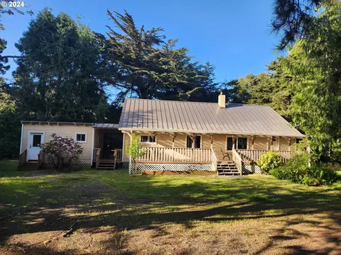 87730 Rhododendron Dr, Florence, OR 97439