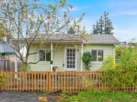 6920 SE 50th Ave, Portland, OR 97206