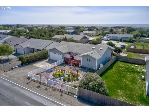 32311 I St, Ocean Park, WA 98640