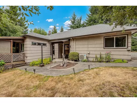 58465 Childs Rd, Saint Helens, OR 97051