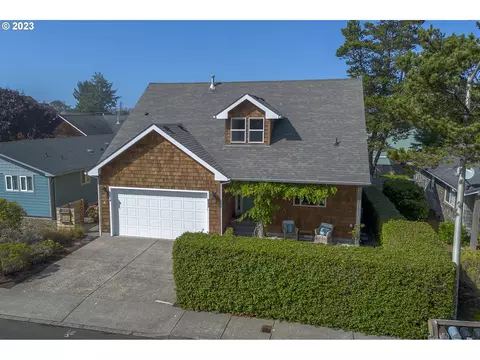 1642 S Edgewood St, Seaside, OR 97138