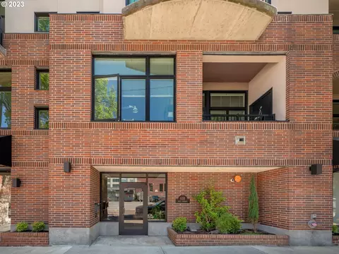 618 NW 12th Ave #207, Portland, OR 97209