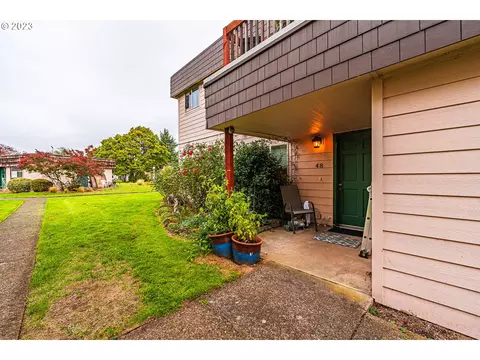 2727 Gateway St #48, Springfield, OR 97477