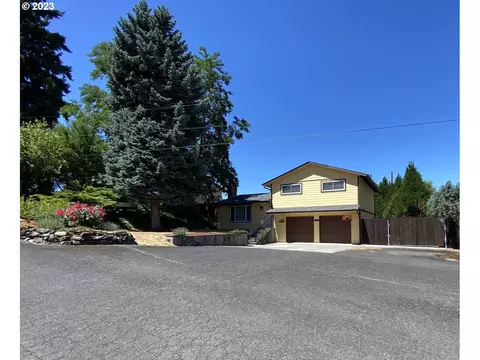 5216 NE 41st Way, Vancouver, WA 98661