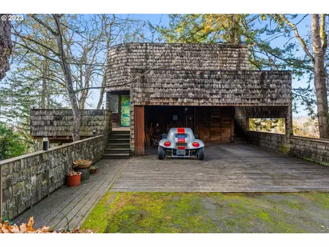 1715 Alta View Dr S, Salem, OR 97302