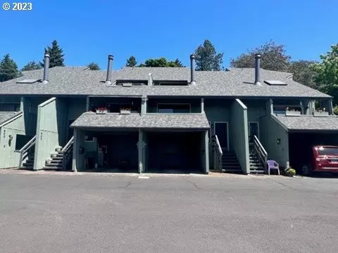 941 Prescott Ln, Springfield, OR 97477