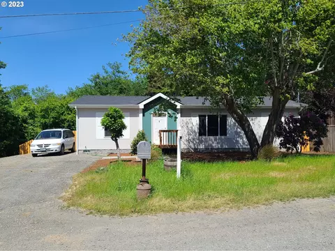 1330 Neese St, Coos Bay, OR 97420