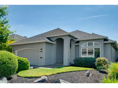 15120 NW Aberdeen Dr, Portland, OR 97229