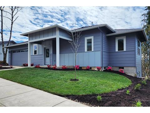 2135 37th Pl, Springfield, OR 97477