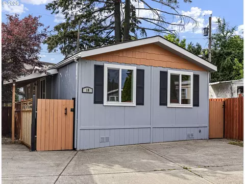 9700 SW Tualatin Rd #18, Tualatin, OR 97062
