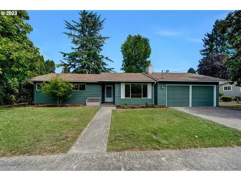 537 Myrtle Dr N, Monmouth, OR 97361