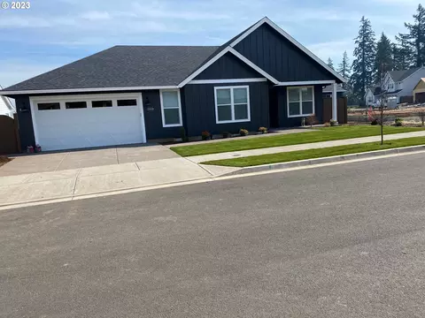 1947 S Fir Loop, Canby, OR 97013