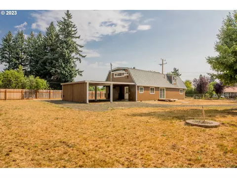449 Clark St, Falls City, OR 97344