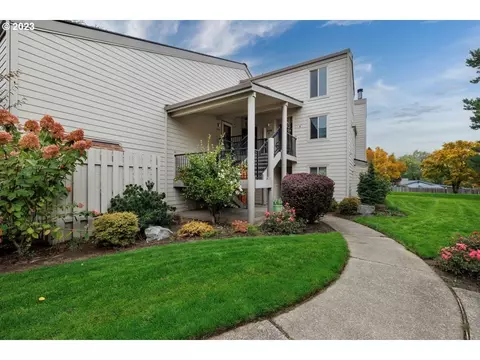 9924 SW Trapper Ter, Beaverton, OR 97008