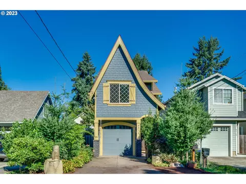 5715 SE Lexington St, Portland, OR 97206