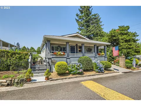 21100 NE Sandy Blvd #1, Fairview, OR 97024