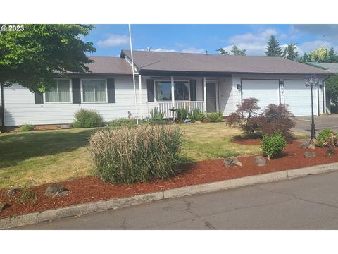 177 Canemah Ct, Oregon City, OR 97045